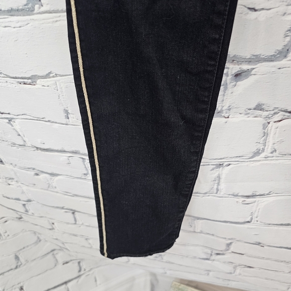 Mother The High Waisted Looker Skinny Jeans in Not Guilty One-Liner - Picture 6 of 10